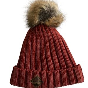 Dakine beanie with Faux Fur Pom